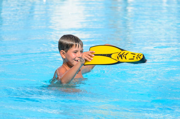 Crawl, svømmefødder og svømning i idræt - Undervisning